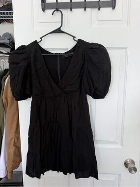 House of Harlow 1960 Black Puff-Sleeve Mini Dress